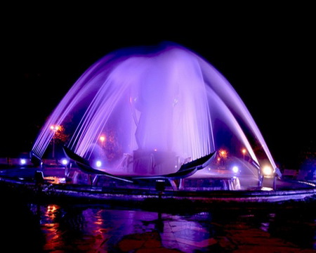 Braila city gusher - gusher, colours, night, city, architecture, violet