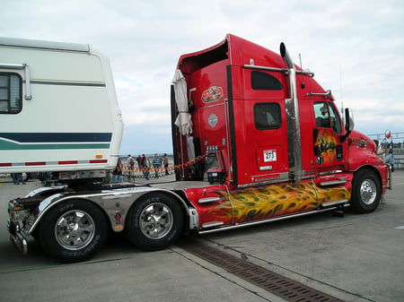 Kenworth T2000 With Its fuel Tanks On Fire - big rigs, trucks