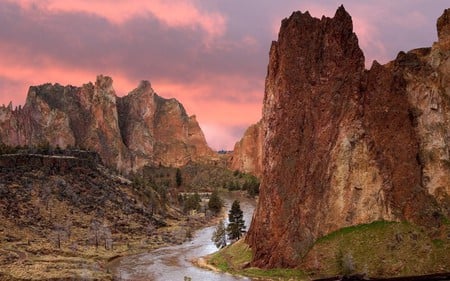 smith rock state park at sunrise oregon - sky, mountains, nature