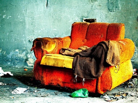 Colorful SOFA - colour, sofa, old, dead, ful, rust