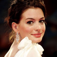 Anne Hathaway