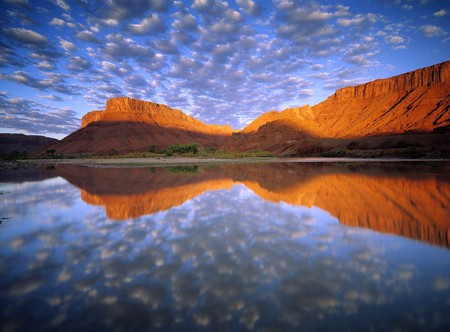 Colorado River - reflections, fantastic, majesty, coast, blue, rivers, amazing, gourgeous, sunsets, mirror, red, fabulous, nice, amber, seascapes, sky, clouds, sunrises, water, beautiful, reflected, cool, orange, mounts, nature, awesome, lakes, mountains, colorado