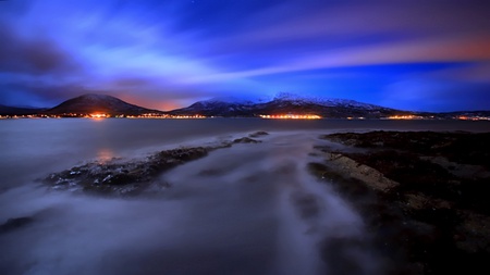 B4 The Storm - sky, ray, beauty, clouds, marvellous, mist, blue