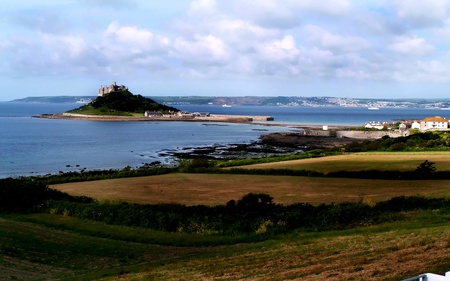 Island Of Paradise - clouds, marvellous, blue, fields, ocean, sky, building