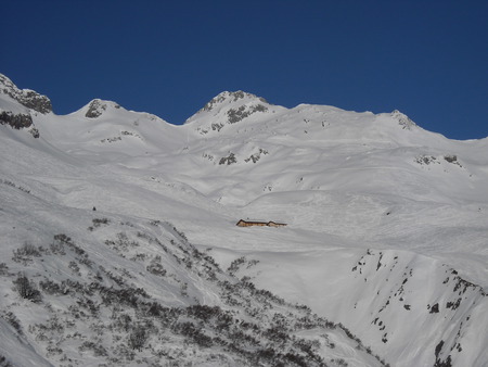 Lonely hut - hut, ice, firs, sky, fir tree, trees, skiing, sun, mountains, white, lonely, woods, blue, snow, rock, austria