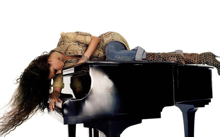 Alicia-Keys