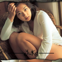 cute,model,on chair,Yuka