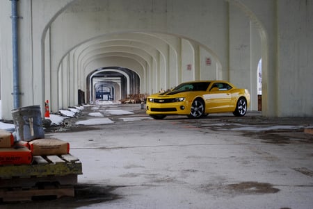 In The Tunnel - tunnel, yellow