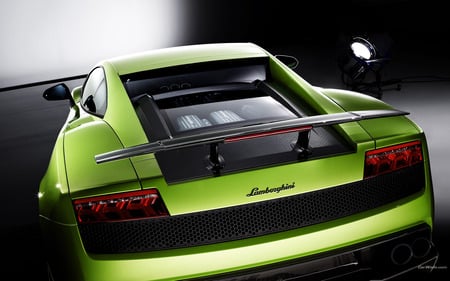 Lambo gallardo 25 - perfect, menacing power