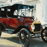 1913-Ford Model T Touring