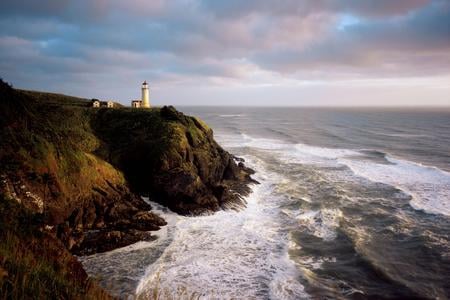 North Head Lighthouse - skies, nature, coast, cliff, waves, ocean, light house, coastal