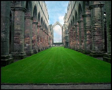 Green - abstract, columns, sky, turf