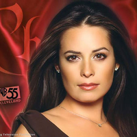 Holly Marie Combs