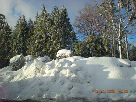 Snow in Lake Tahoe - winter, snow