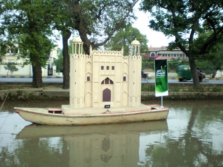 Miniature of Lahore's Shahi qila - minature, architcture