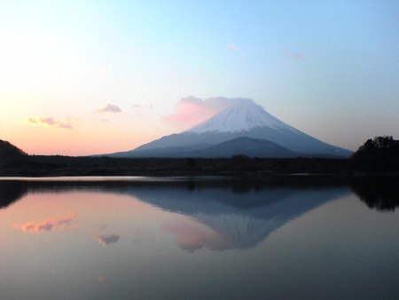 Fuji lake - mountain, japan, water, sunrise, mist