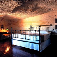 Cave hotel 