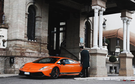 01 Lamborghini Gallardo LP570-4 Superleggera 2011 - perfect, menacing power