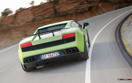 01 Lamborghini Gallardo LP570-4 Superleggera 2011 - perfect, menacing power