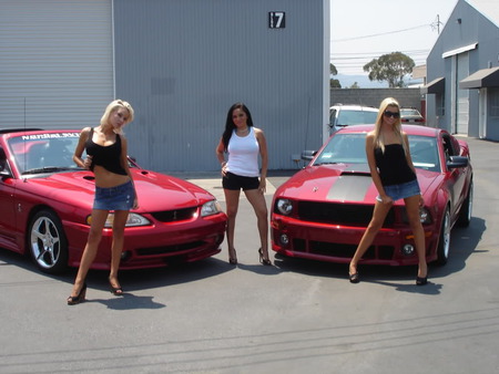 3 Babes - models, cars