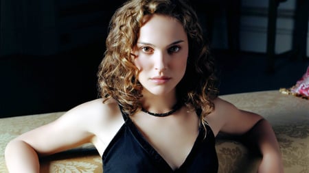 Natalie Portman - woman, beauty, stare, lips, female, hot, people, brown eyes, hair, eyes, omdave, black, face, amit, brown, brunette, cute, natalie portman, black dress, actress, sexy, curly hair, girl, matu, hrdave, beautiful, portman, movies, babe, natalie