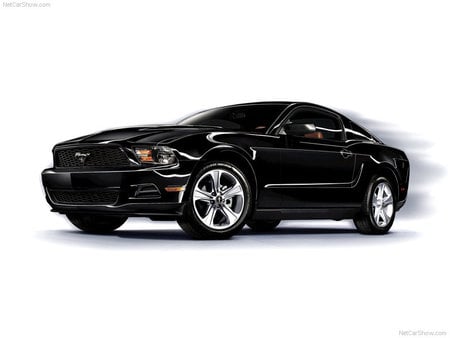 Ford-Mustang V6 2011 - osama said, marwan fathy, mostafa mohamed, ahmed ayman