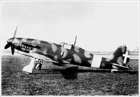 Fiat G.55 Centauro - italian air force, black and white, fiat, world war two