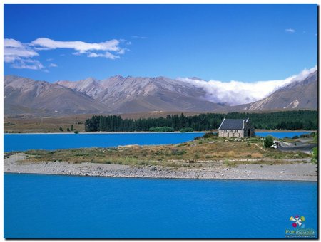 Church of the Good Shepherd Lake Tekapo Near Christchurch New Zealand - islands