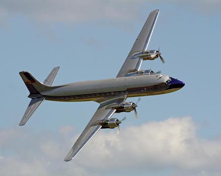 Douglas DC 6