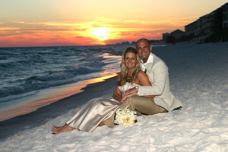 LOVERS ON A BEACH - beach, gorgeous, lovers, beautiful, setting