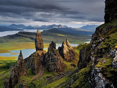 Trotternish Peninsula - skies, grass lands, nature, fields, mountains, lakes