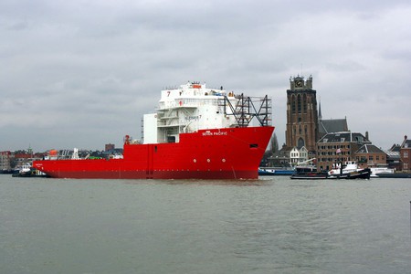 Red Ship - picture, cool, red ship