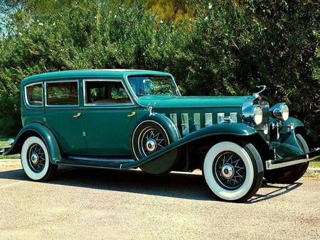 1932-Cadillac V16 452 B Sedan