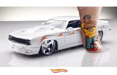 Hot Wheels - weels, fun, bodypainting, hot, car, finger