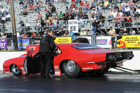 Is He Going Pee Pee? - race, fast, chevy, drag race, race car, car, auto racing, drag strip, cars, speed