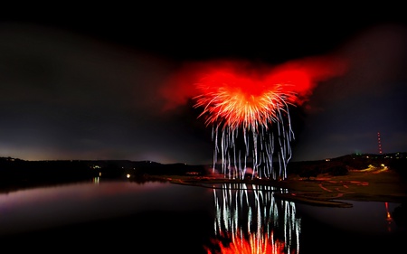 The Heart Of Fireworks - lake, sparkling, ray, fireworks