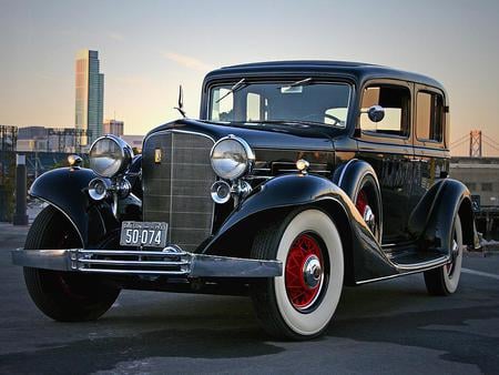 1933-Cadillac V8 355C Sedan - classic, cadillac, sedan