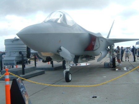 2005 F-18 - f-18