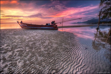 Boat on Beach - boat on beach, picture, beautiful