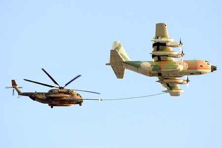 Aerial Refueling - aerial refueling, picture, cool