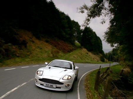 aston martin Vanquish S2 - cars, aston martin