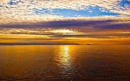 Sea Of Golden - sunset, ray, golden, reflection, sky