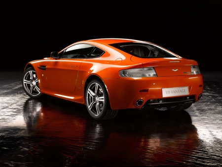 Aston Martin V8 Vantage - vantage, aston martin, v8