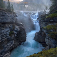  Athabasca water fall 