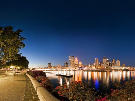 RIVER SIDE SOUTH BANK BRISBANE - citylights, water, night, riverside, reflection, beautiful, river, city, lights