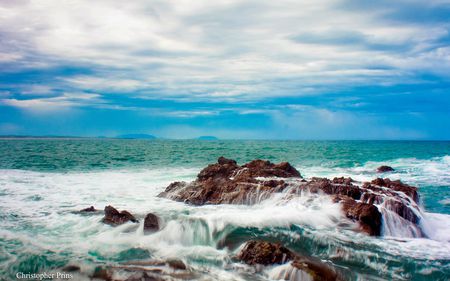 Australian Ocean - beautiful waves, crashing