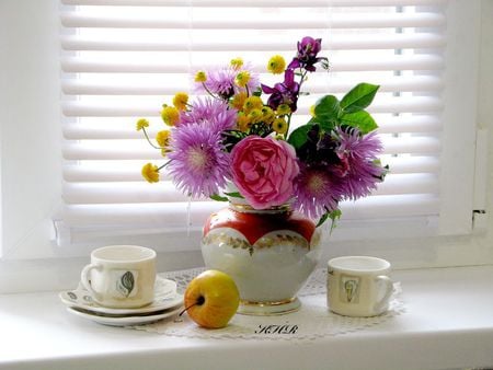 Afternoon tea - tea cups, vase, blinds, beautiful, gold, colors, tea, petals, still life, flowers, afternoon, white, saucers, apple