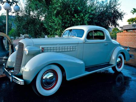 1936-Cadillac V8 Series 70 Coupe - v8, series 70, caddy, cadillac, antique, white, luxury, coupe, 36, car, vintage, 1936, 70, classic, series, old