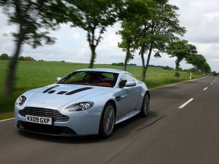 aston martin v12 vantage 2010 - cars, aston martin