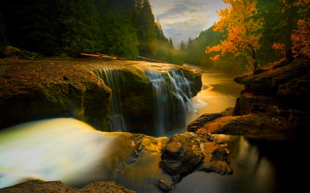 BEAUTIFUL WATERFALLS - autumn, trees, falls, rock, evening sun